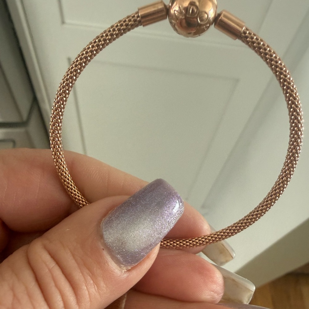 Pandora beautiful flexible rose gold bangle. - Picture 2 of 6